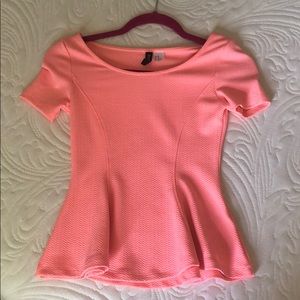 XS hot pink top